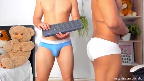 alan y zack online show from February 17, 12:45 pm