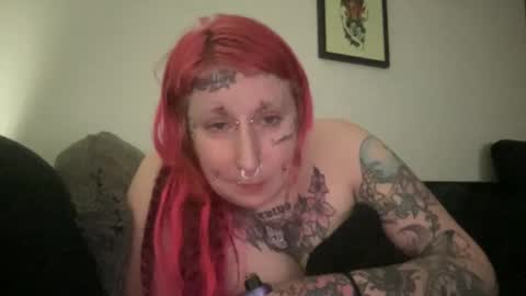 Snapshot of hell0kittyblood chatting on February 25, 7:09 am Bunnie Rotz online show from February 25, 7:09 am