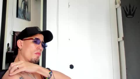 Eros online show from October 28, 6:32 pm