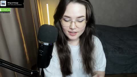 Red online show from January 12, 6:49 pm