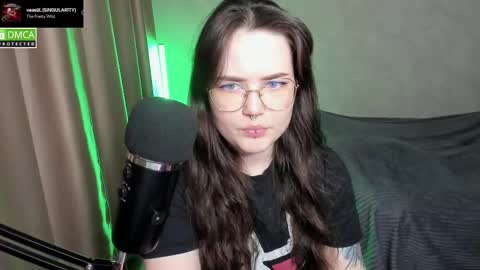 Red online show from February 19, 6:21 pm