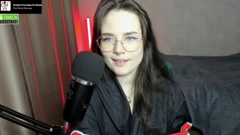 Red online show from February 24, 7:41 pm