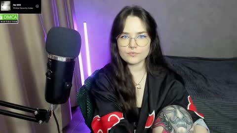 Red online show from March 2, 6:08 pm