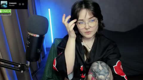 Red online show from October 3, 6:16 pm