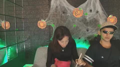 Snapshot of hellanddante_ chatting on October 21, 11:49 pm H E L L AND D A N T E online show from October 21, 11:49 pm