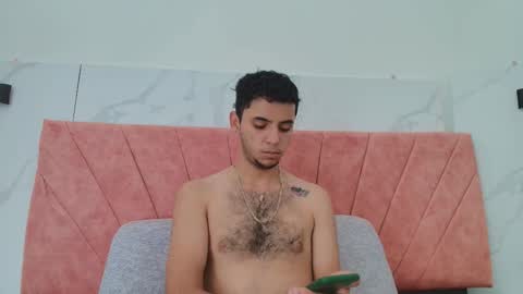 Snapshot of hellanddante_ chatting on December 3, 9:46 pm H E L L AND D A N T E online show from December 3, 9:46 pm