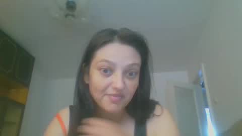 Snapshot of hellen_jessy chatting on June 7, 1:37 pm Jessy online show from June 7, 1:37 pm