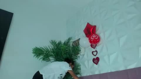 hellen     online show from February 14, 7:10 pm