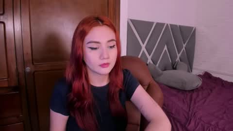 Snapshot of hellena_1 chatting on November 27, 8:33 pm Juliet online show from November 27, 8:33 pm