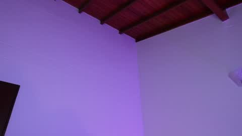 Snapshot of hellena_1 chatting on July 29, 9:35 pm Juliet online show from July 29, 9:35 pm