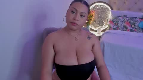 hellenamazing online show from December 4, 6:44 am