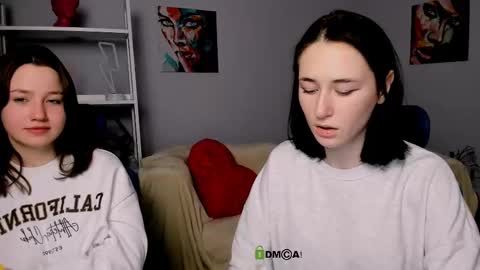 Snapshot of helli_belli chatting on March 4, 1:28 pm Helli online show from March 4, 1:28 pm