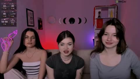 Helli online show from May 10, 7:19 pm