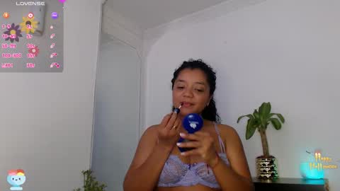 Snapshot of hello_candy chatting on October 23, 11:14 pm Candy online show from October 23, 11:14 pm