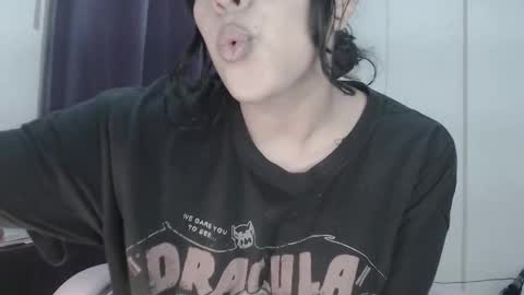 Snapshot of hello_demonkitty chatting on March 7, 2:46 am SIMONA online show from March 7, 2:46 am