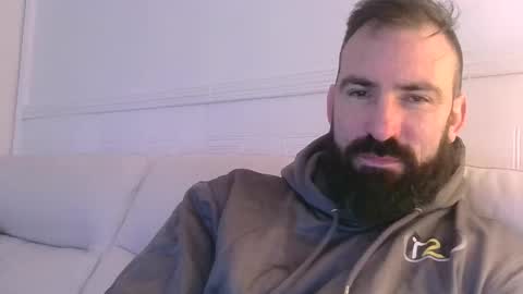 Snapshot of hellobunbunx0 chatting on October 17, 8:06 am hellobunbunx0 online show from October 17, 8:06 am