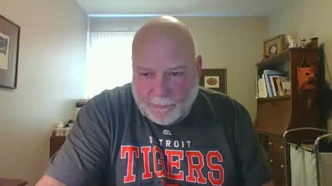 Snapshot of helloforfun111 chatting on February 25, 2:54 pm helloforfun111 online show from February 25, 2:54 pm