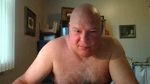 Snapshot of helloforfun111 chatting on August 6, 12:07 pm helloforfun111 online show from August 6, 12:07 pm