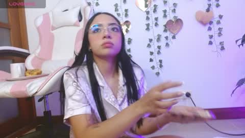 hellokitty_valery1 online show from August 2, 12:09 am
