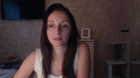 Snapshot of hellokittykaty chatting on December 3, 6:48 am Victory online show from December 3, 6:48 am