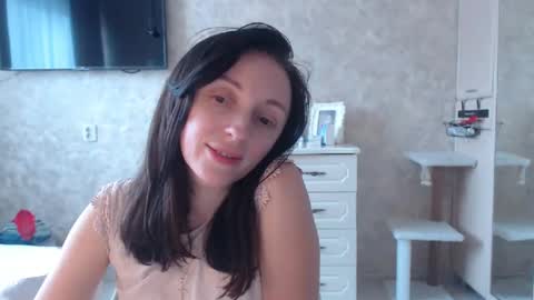 Snapshot of hellokittykaty chatting on March 3, 6:59 am Victory online show from March 3, 6:59 am