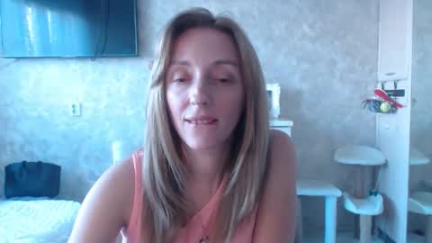 Snapshot of hellokittykaty chatting on September 29, 6:18 am Victory online show from September 29, 6:18 am