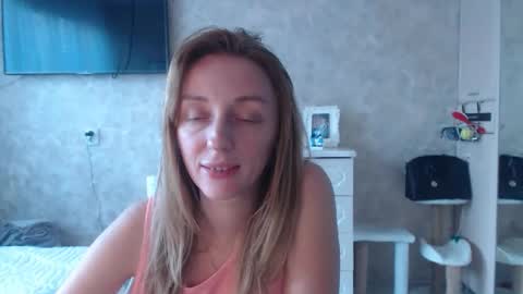 Snapshot of hellokittykaty chatting on October 14, 6:14 am Victory online show from October 14, 6:14 am