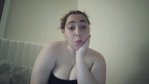 Snapshot of hellooli chatting on January 7, 2:58 am hellooli online show from January 7, 2:58 am