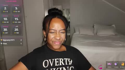 Snapshot of hellsd97 chatting on December 5, 3:04 am hellsd97 online show from December 5, 3:04 am