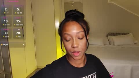 Snapshot of hellsd97 chatting on December 7, 2:53 am hellsd97 online show from December 7, 2:53 am