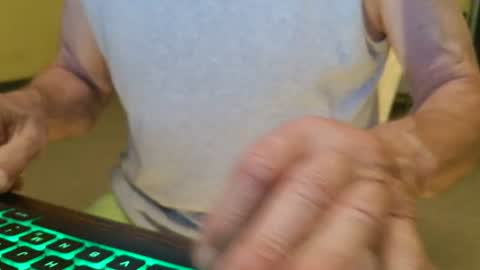 Helvell online show from July 30, 7:46 pm