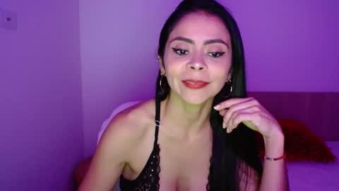 Snapshot of hema_gold chatting on March 9, 2:50 am HEMA online show from March 9, 2:50 am