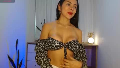 Snapshot of hema_gold chatting on September 17, 5:25 pm HEMA online show from September 17, 5:25 pm