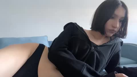 Snapshot of hencamx chatting on September 25, 9:46 am Eva online show from September 25, 9:46 am