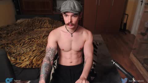 Snapshot of hengen_aiken chatting on September 30, 8:58 pm Hengen Aiken online show from September 30, 8:58 pm