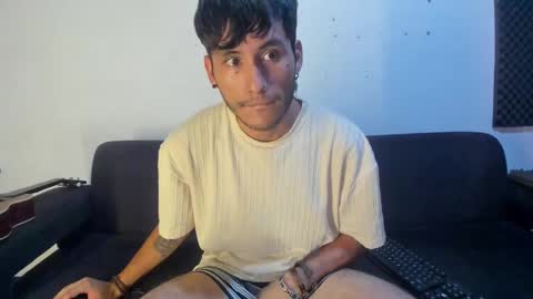 henrik_senn online show from December 3, 9:55 am