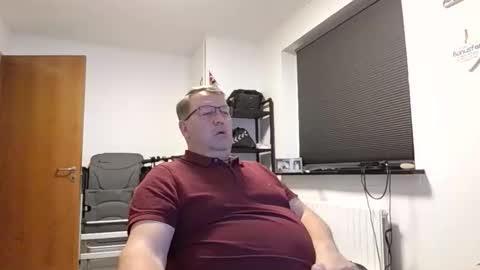 henrikrp1971 online show from October 25, 3:29 pm