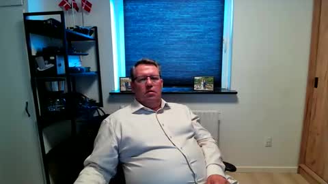 henrikrp1971 online show from June 10, 11:42 am