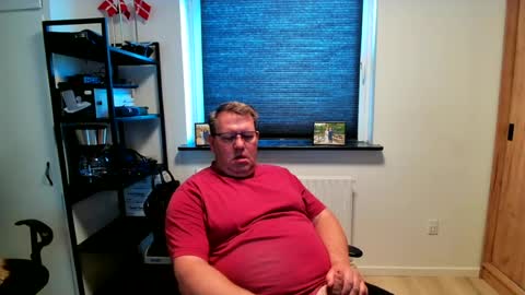 henrikrp1971 online show from June 15, 7:43 am