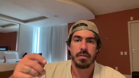 Snapshot of henryrio2 chatting on December 21, 10:33 am henryrio2 online show from December 21, 10:33 am