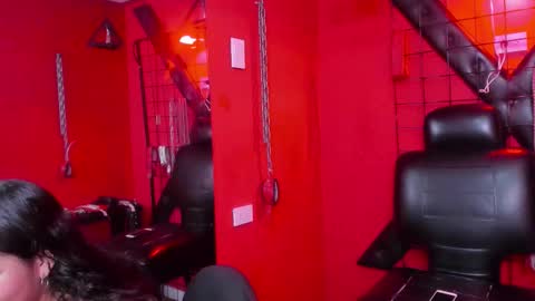 Snapshot of hera_n_zeus chatting on December 15, 6:56 pm hera n zeus online show from December 15, 6:56 pm