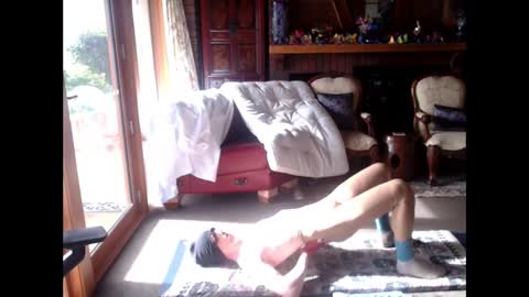 herakiss online show from December 1, 9:20 pm