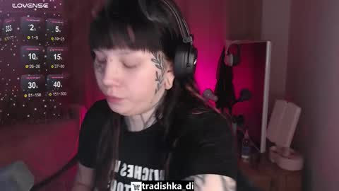 Snapshot of herbal_helpmepls chatting on November 13, 9:25 pm dirty Diana online show from November 13, 9:25 pm