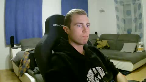 John Pearl online show from March 1, 8:00 pm