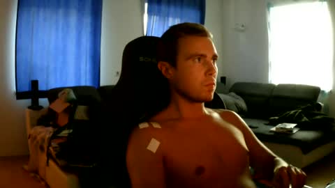 Snapshot of herbstenden chatting on July 27, 6:04 pm John Pearl online show from July 27, 6:04 pm
