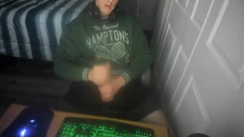 Snapshot of hercules0699 chatting on February 27, 12:21 am DAWSONTHE2ND TWITCH online show from February 27, 12:21 am