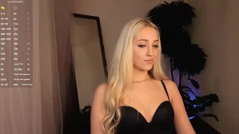 Elise online show from March 15, 1:55 am