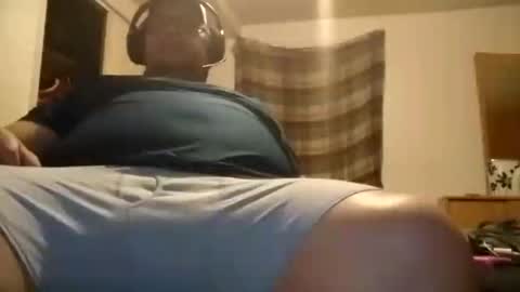 Snapshot of hereforbootyyy chatting on January 25, 8:21 am Hereforbootyyyy online show from January 25, 8:21 am