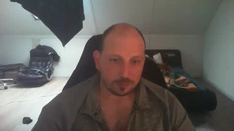 herejust4yoy online show from April 29, 12:09 pm
