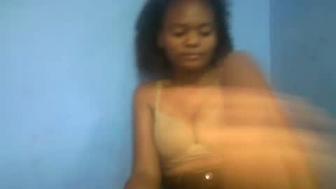 herisse01 online show from March 16, 5:44 am